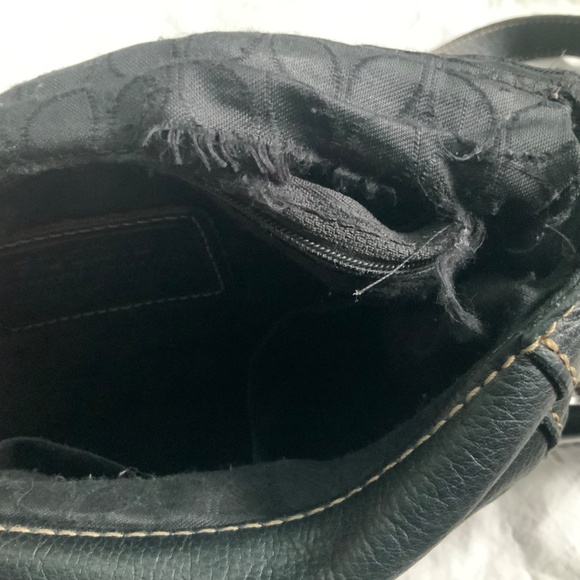 Black Leather Crossbody or Shoulder Bag by Fossil - Picture 8 of 13